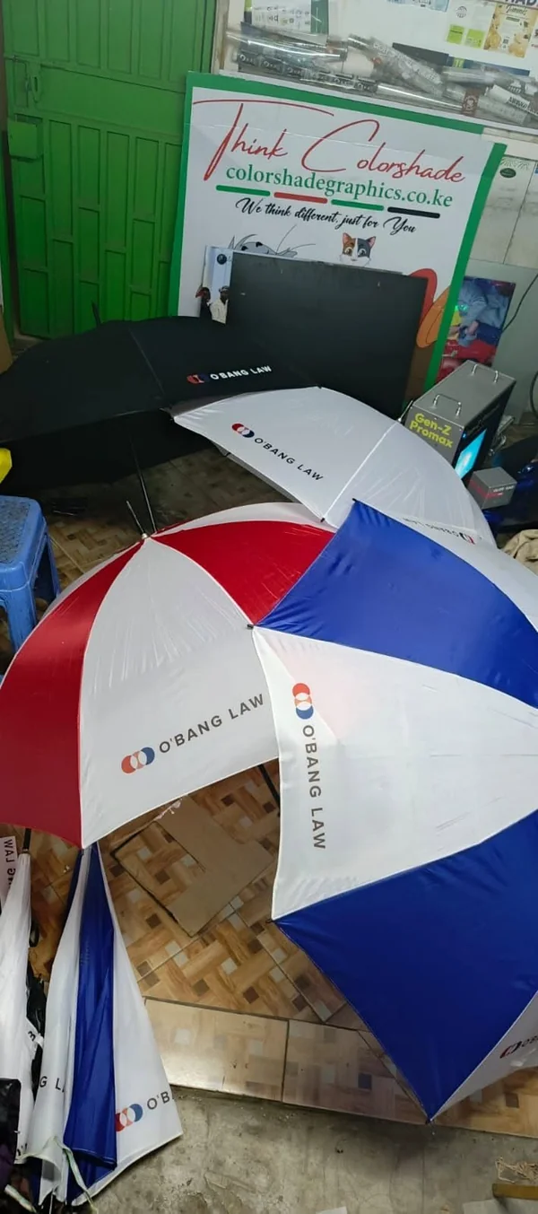 Medium branded umbrella